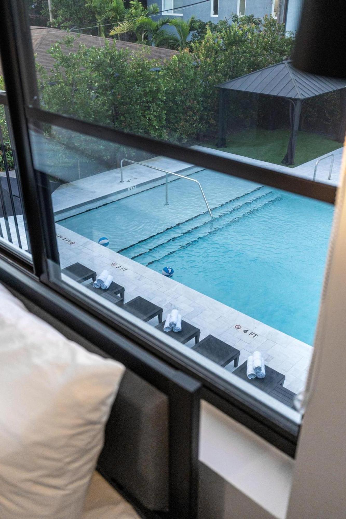 Lux Retreat By Renzzi Miami Exterior foto