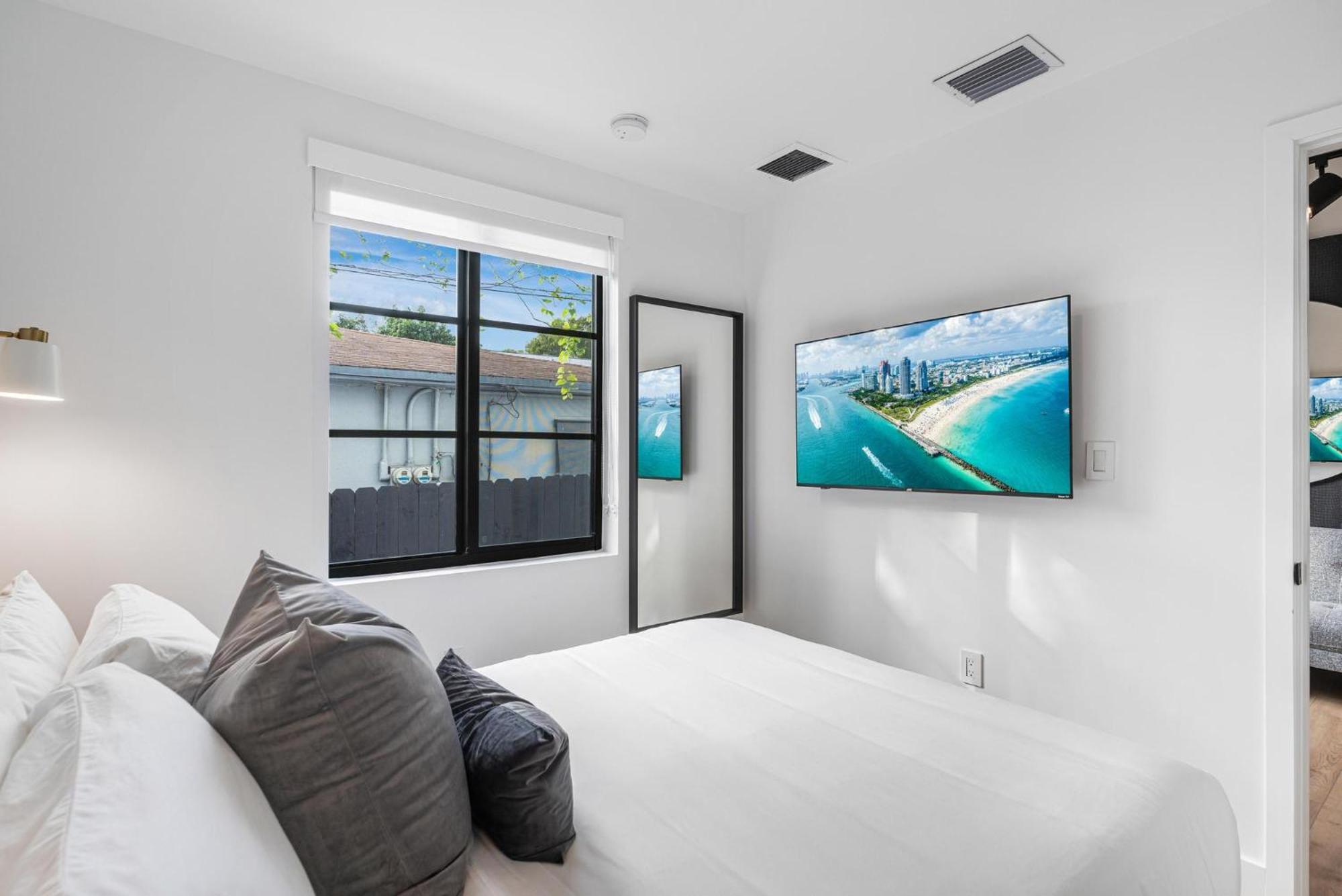 Lux Retreat By Renzzi Miami Exterior foto